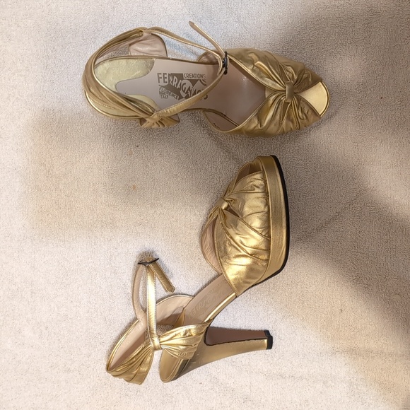 Salvatore Ferragamo Creations Vintage Reproduction Gold Heels - Picture 1 of 14
